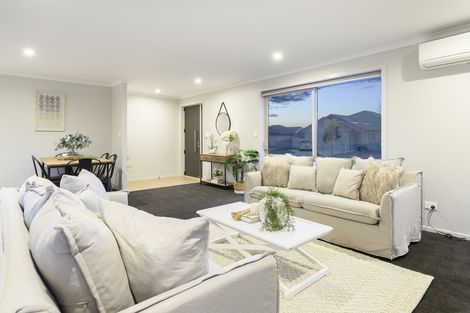 Photo of property in 18 Harding Drive, Papamoa Beach, Papamoa, 3118