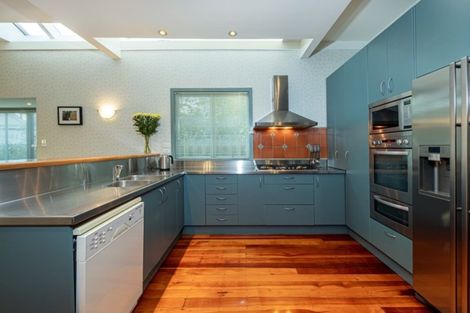 Photo of property in 122 Vauxhall Road, Narrow Neck, Auckland, 0624