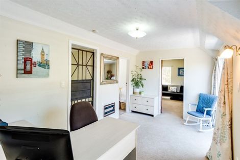 Photo of property in 18a Priestley Road, Bluff Hill, Napier, 4110