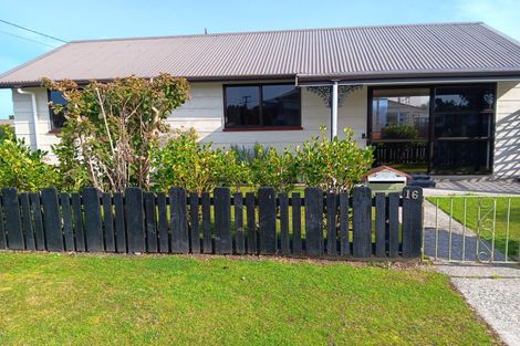 Photo of property in 16 Hunter Street, Westport, 7825