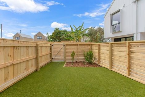 Photo of property in 1/39 Pakuranga Road, Pakuranga, Auckland, 2010