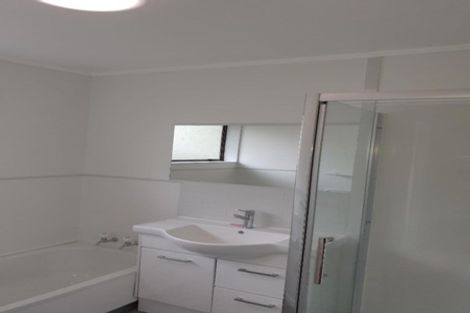 Photo of property in 2/423 Great South Road, Rosehill, Papakura, 2113