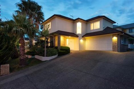 Photo of property in 18 Santa Ana Drive, Dannemora, Auckland, 2016