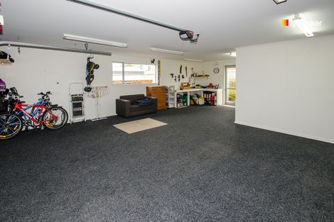 Photo of property in 28 Severn Street, Green Island, Dunedin, 9018
