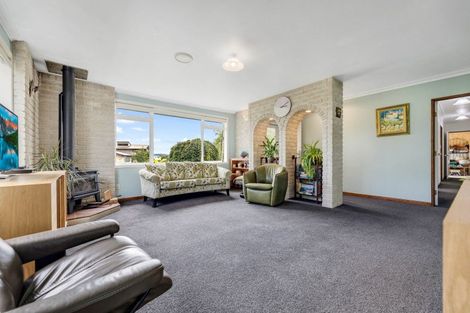 Photo of property in 10 Kew Place, Richmond Heights, Taupo, 3330