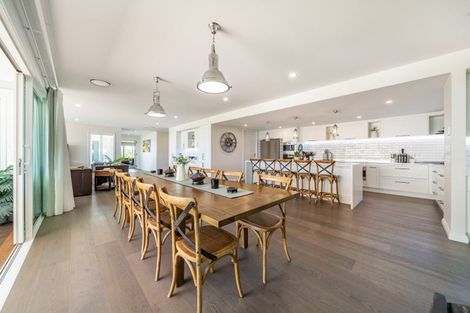 Photo of property in 87 Rutherford Drive, Waikanae Beach, Waikanae, 5036