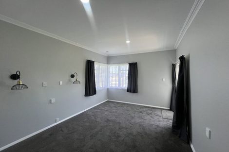 Photo of property in 30 Kings Drive, Levin, 5510
