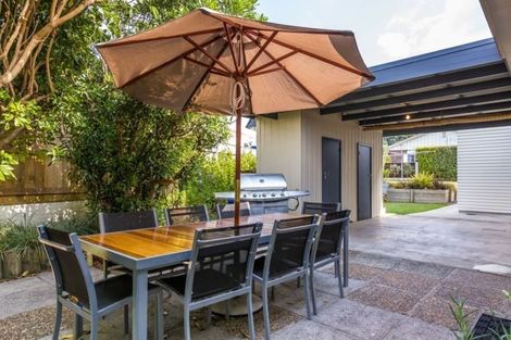 Photo of property in 9 Reeves Road, Acacia Bay, Taupo, 3330