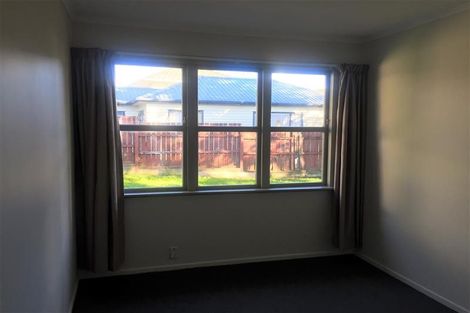 Photo of property in 613 Massey Road, Mangere, Auckland, 2022