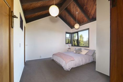 Photo of property in 140 Lone Kauri Road, Karekare, New Lynn, 0772