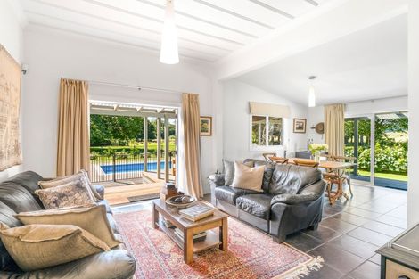 Photo of property in 260 Kaiwhaiki Road, Kaiwhaiki, Whanganui, 4575