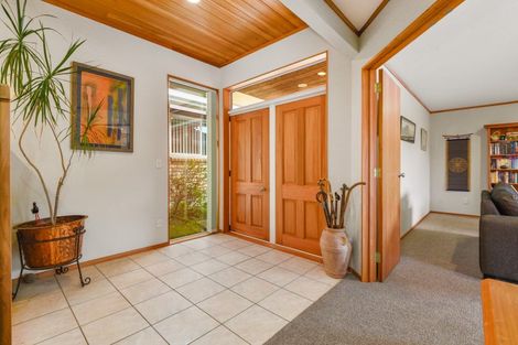 Photo of property in 12 Forest Place, Lynmore, Rotorua, 3010