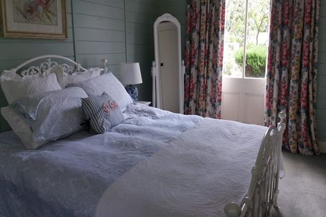 Photo of property in 26 Kempton Street, Greytown, 5712