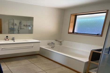 Photo of property in 2/65 Middlepark Road, Sockburn, Christchurch, 8042