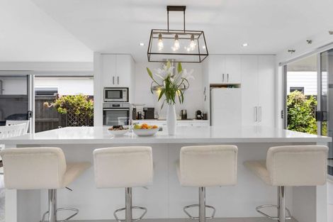 Photo of property in 9 Pimelea Street, Papamoa Beach, Papamoa, 3118