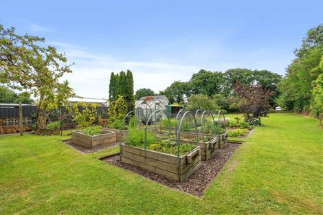 Photo of property in 124 West Street, Greytown, 5712