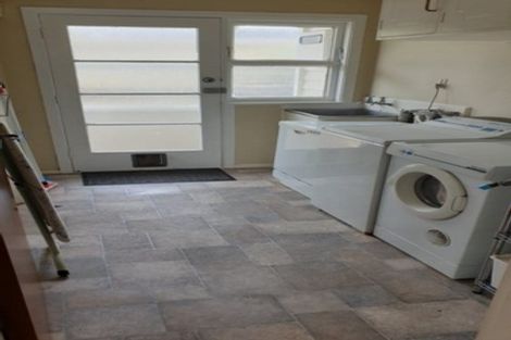 Photo of property in 58 California Drive, Totara Park, Upper Hutt, 5018