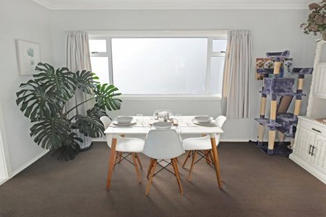 Photo of property in 5 Huia Street, Foxton Beach, Foxton, 4815