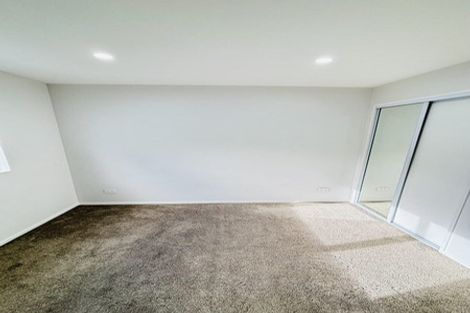 Photo of property in 1/2 Smiths Avenue, Papakura, 2110