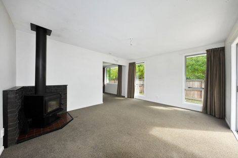 Photo of property in 2/73 Royal Park Drive, Parklands, Christchurch, 8083
