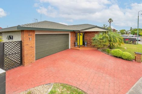 Photo of property in 18 Bucksburn Place, Greenmeadows, Napier, 4112