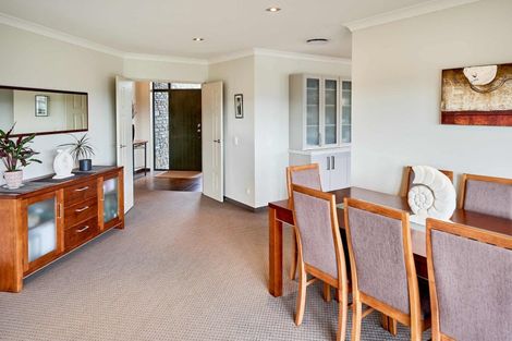 Photo of property in 32 Aspiring Terrace, Aotea, Porirua, 5024