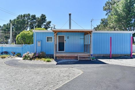 Photo of property in 19 South Crescent, Amberley, 7481