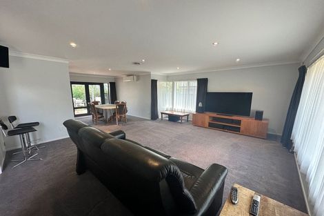 Photo of property in 41 Lansell Drive, East Tamaki Heights, Auckland, 2016