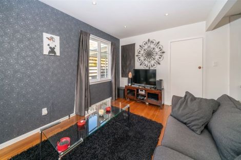 Photo of property in 32 Martindales Road, Heathcote Valley, Christchurch, 8022