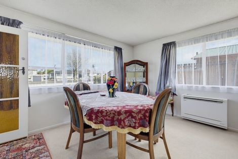 Photo of property in 84 Broadway, Stratford, 4332