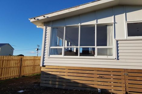 Photo of property in 5-7 Hazard Grove, Cannons Creek, Porirua, 5024