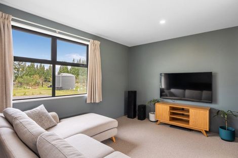 Photo of property in 8 Walford Way, Darfield, 7571