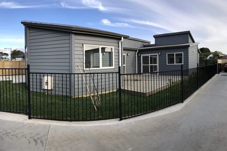 Photo of property in 13 Karetai Crescent, Favona, Auckland, 2024