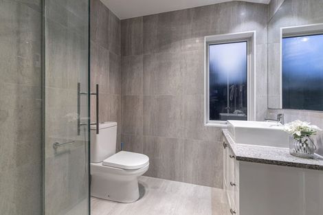 Photo of property in 188 Whangaparaoa Road, Red Beach, 0932