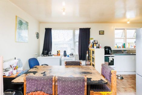 Photo of property in 53 Tararua Terrace, Cloverlea, Palmerston North, 4412