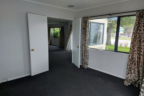 Photo of property in 1 Messines Avenue, Silverstream, Upper Hutt, 5019