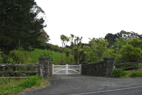 Photo of property in 803 Old North Road, Waimauku, 0882