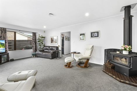 Photo of property in 77a Esmeralda Street, Welcome Bay, Tauranga, 3112