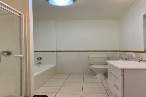 Photo of property in 10/520 Don Buck Road, Westgate, Auckland, 0614