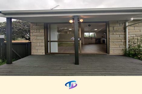Photo of property in 2/12 Christmas Road, Manurewa, Auckland, 2102