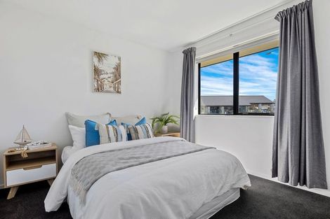 Photo of property in 3b Shillingford Boulevard, Rolleston, 7615