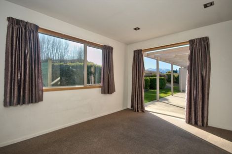 Photo of property in 28 Sylvan Street, Lake Hayes, Queenstown, 9304