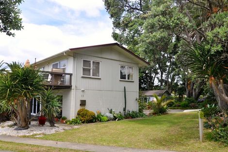 Photo of property in 12 Beach Road, Waihi Beach, 3611