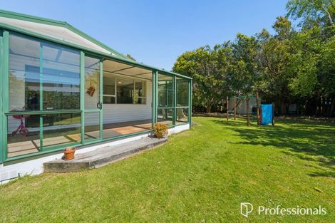 Photo of property in 37 Te Kupe Road, Paraparaumu Beach, Paraparaumu, 5032