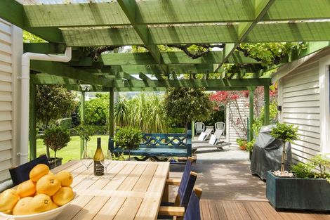 Photo of property in 27 Stout Street, Whataupoko, Gisborne, 4010