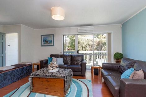 Photo of property in 5 Lisa Rise, Half Moon Bay, Auckland, 2012