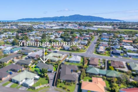 Photo of property in 14 Heihei Place, Paraparaumu, 5032