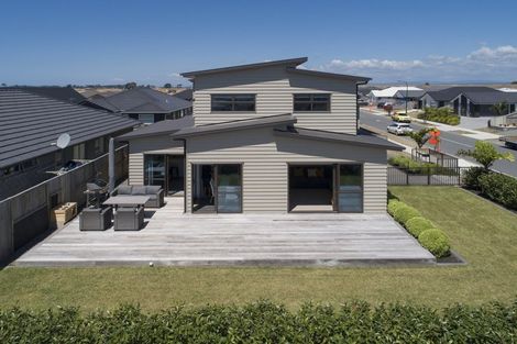 Photo of property in 1 Bill Miller Drive, Papamoa, 3118