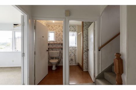 Photo of property in 33c Farquhar Road, Glendene, Auckland, 0602