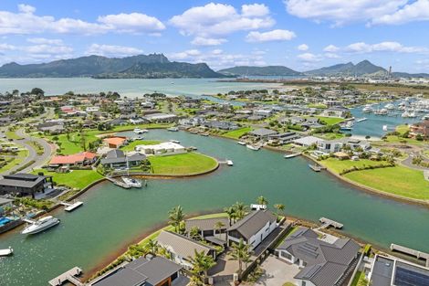 Photo of property in 3 Kuaka Grove, One Tree Point, 0118